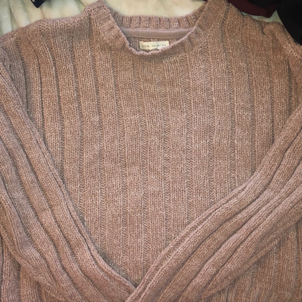 Cute knitted sweater from Pacsun